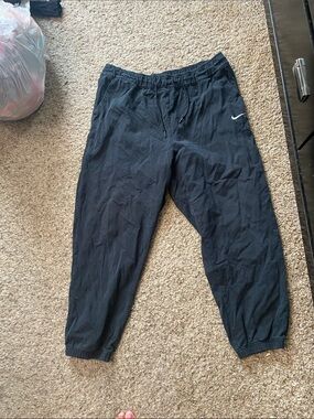 Nike Black Men's Swoosh Joggers with Drawstring